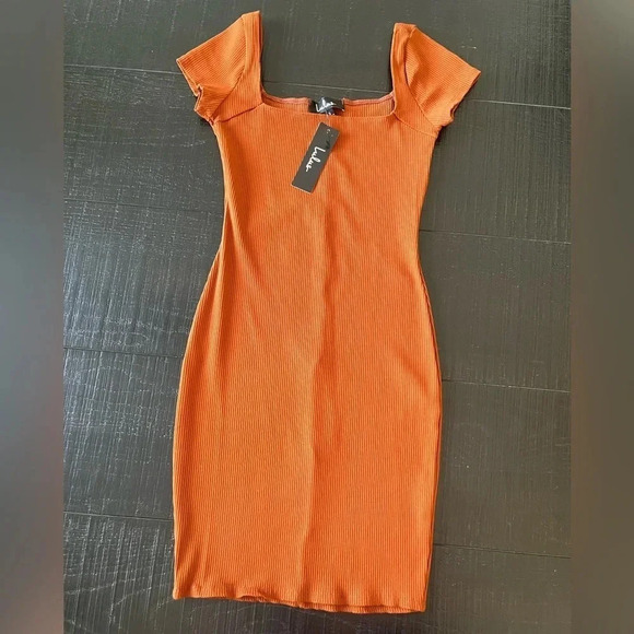 Lulus Above Basic Rust Orange Ribbed Short Sleeve Bodycon Mini Dress SZ S - Picture 4 of 6